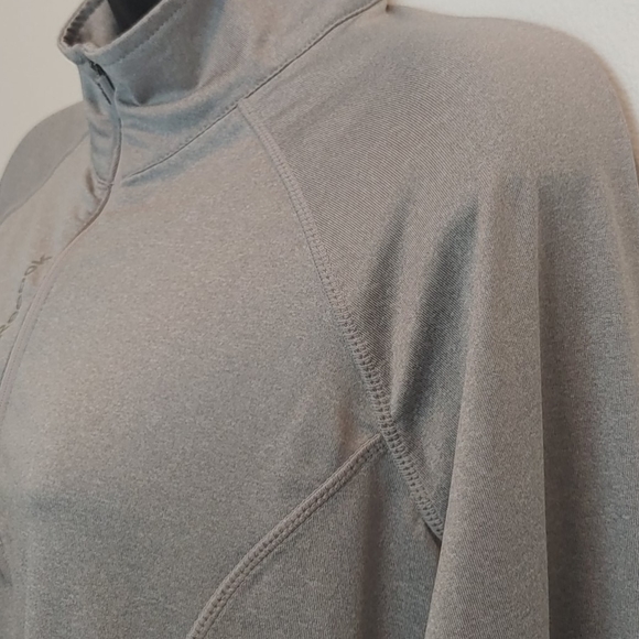 Reebok Quarter Zip Track Top Size Medium - Picture 6 of 12